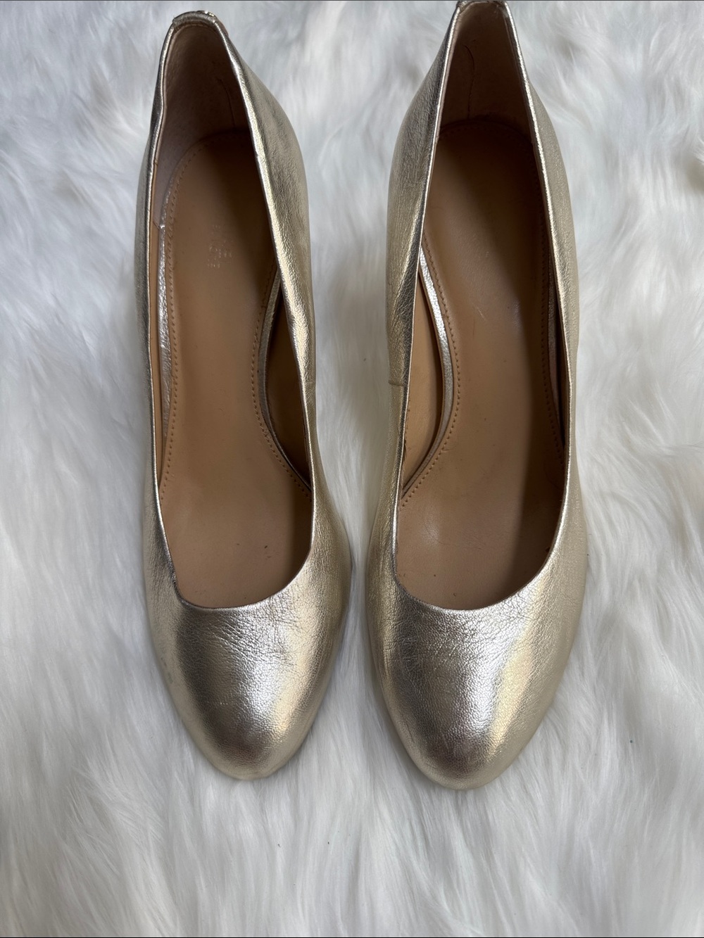 Michale Kors Metallic Gold Women's Round-Toe Pumps